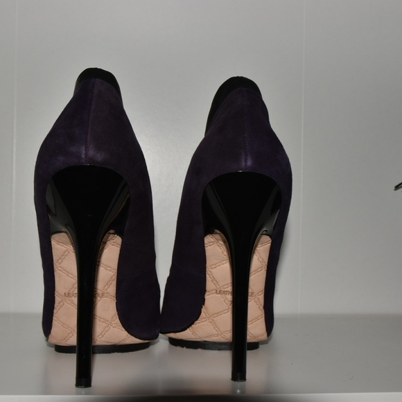 L.A.M.B - Picture 4 of 4